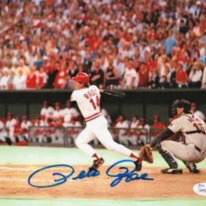 Pete Rose Autographed 8×10 Photo – Record Breaking Hit